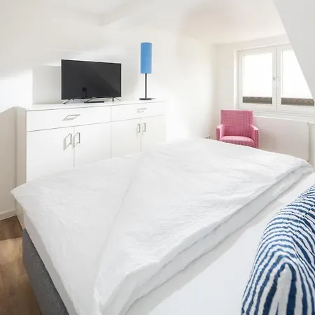 Vriesenhuus Vriesenhimmel * ג'וסט